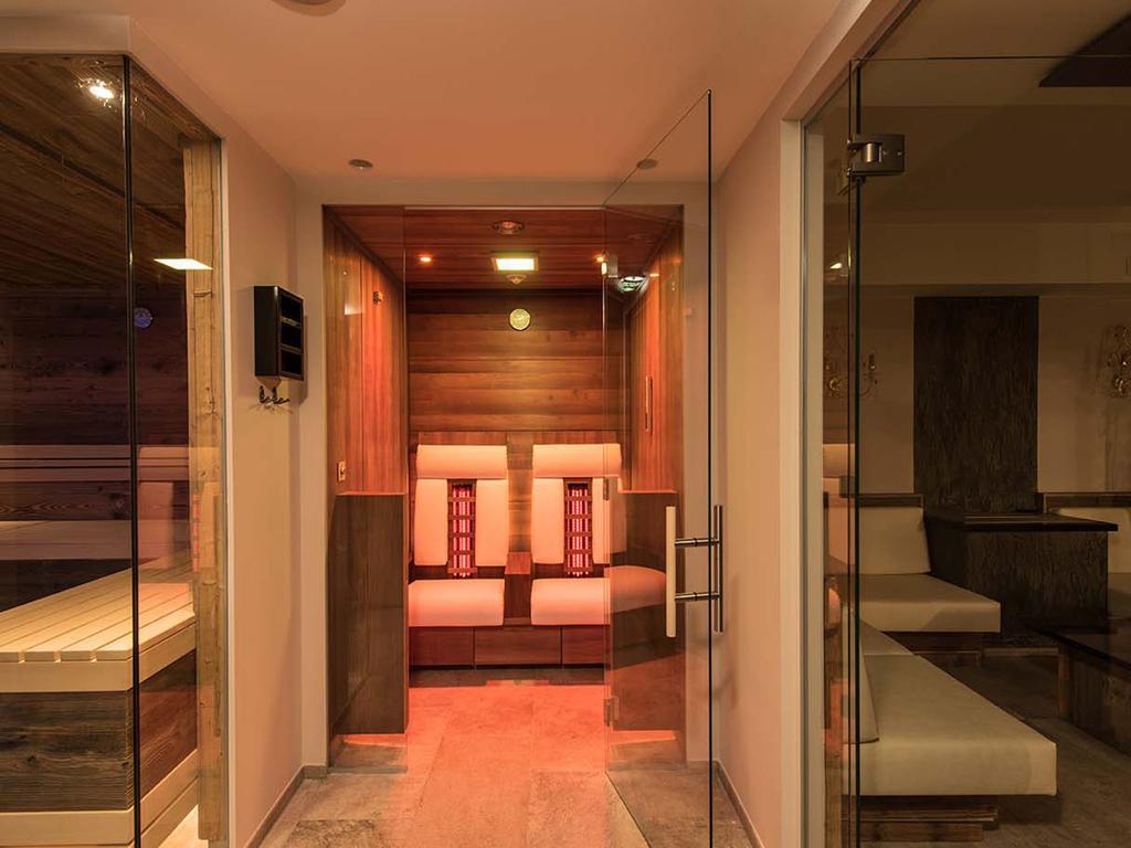 Hotel Universo Серфаус Экстерьер фото