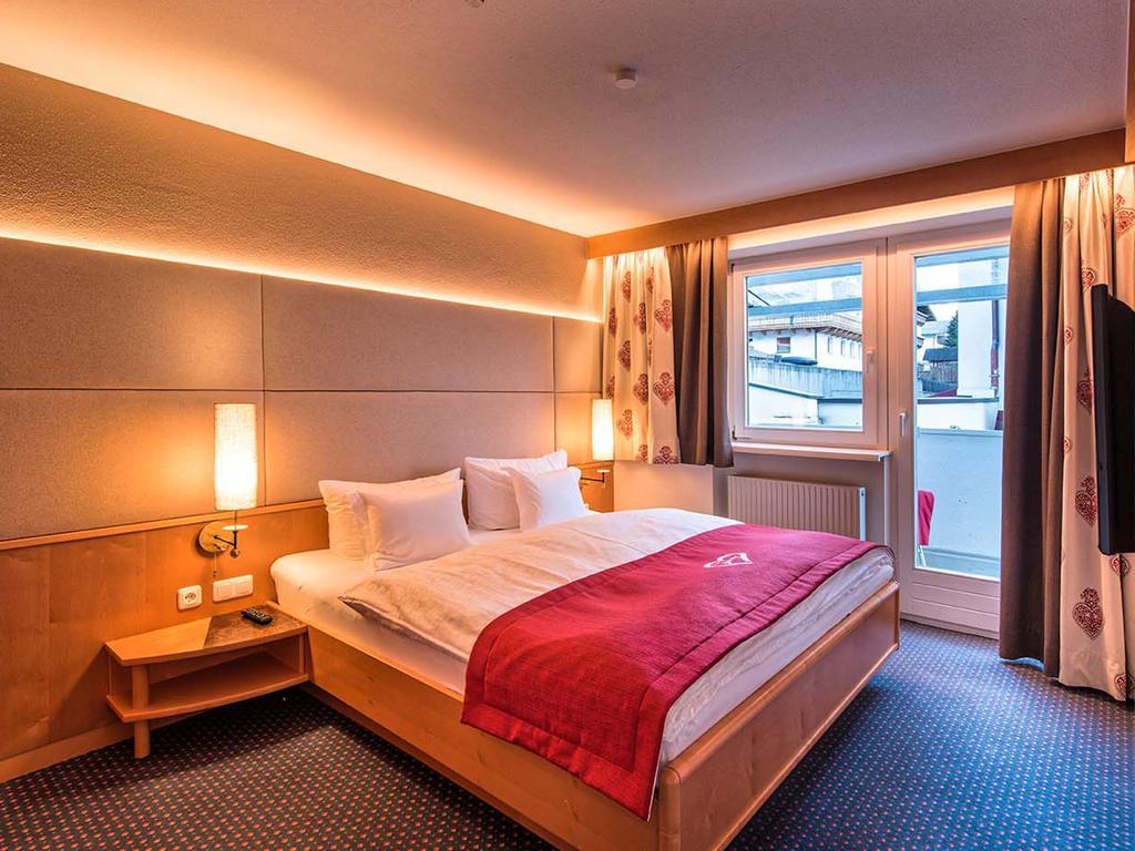 Hotel Universo Серфаус Номер фото