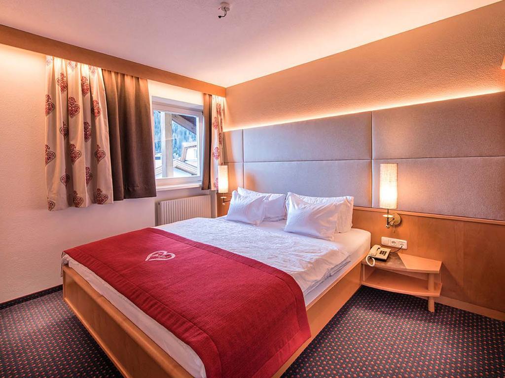 Hotel Universo Серфаус Номер фото